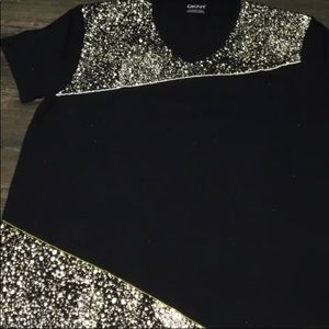 2xl DKNY men’s vneck top